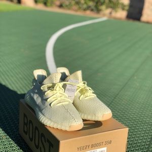 Yeezy 350 v2 Butters